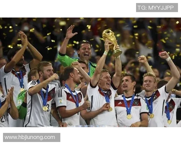 德国国家足球队的辉煌历程与未来展望：从世界杯冠军到青训体系的建设